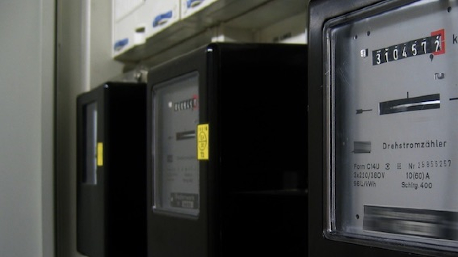 Cameri, numerosi blackout: l'amministrazione chiede spiegazioni a E-Distribuzione